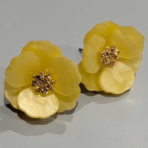 Nordstrom Floral Statement Stud Earrings - Picture 6 of 6